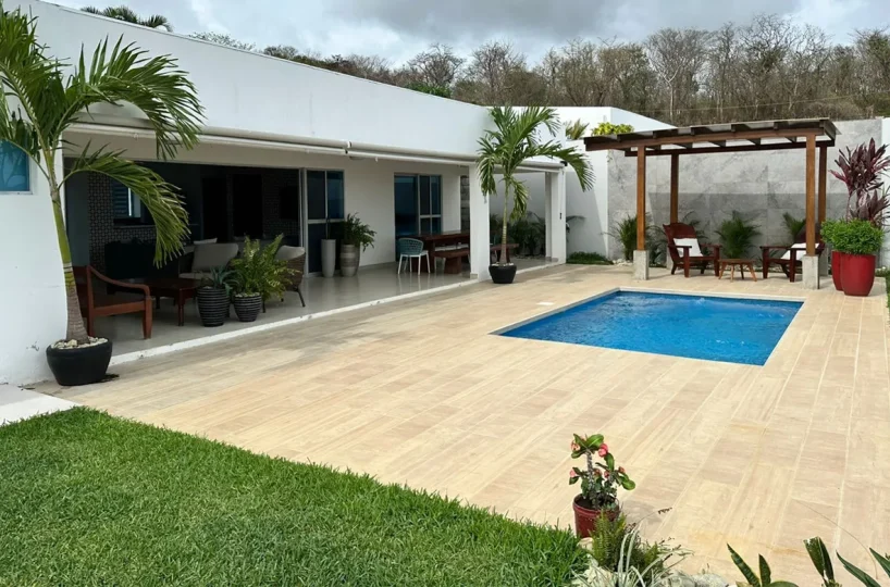 Casa Flamingos Rojos vacation home in Colinas de Miramar, San Juan del Sur