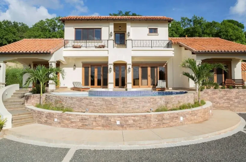Casa Flying Pigs, an ocean-view home in Rancho Santana